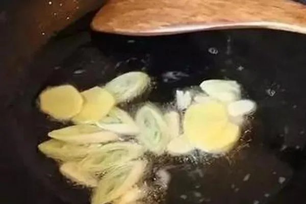 清汤火锅底料有怎样的做法?