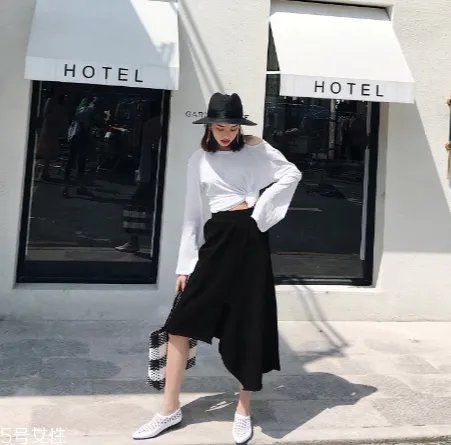 不规则半身裙怎么搭配?不规则半身裙搭配图片