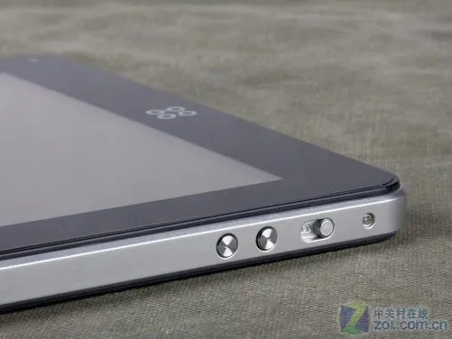 Android2.1系统9.7吋IPS屏 智器R10评测