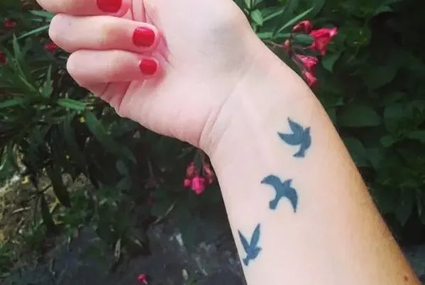 女生想要纹身,哪些图案不死板又适合女生?