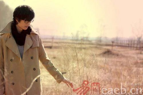 许嵩图片
