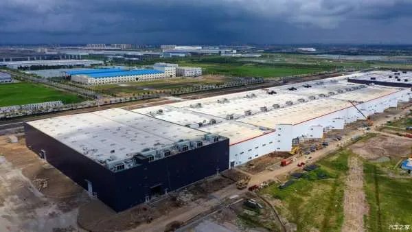 国产 Model Y 开始试产 特斯拉上海工厂计划招聘近千名员工