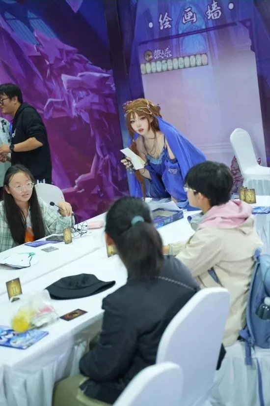 跟随乐队 六载狂欢!狼人杀x CCG风华长安线下六周年派对开启!