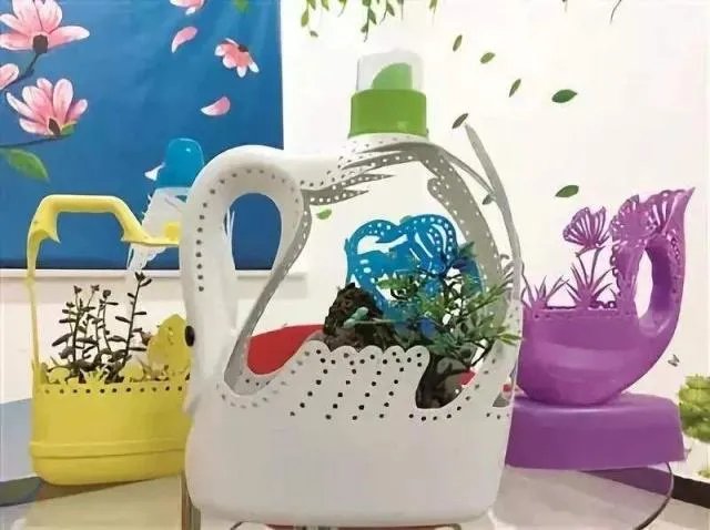 洗衣液瓶子做花盆制作方法图片