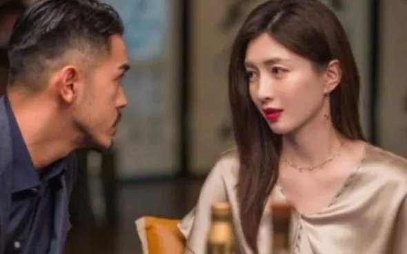 江疏影关晓彤什么关系,关晓彤为何要给三十而已剧组配音?