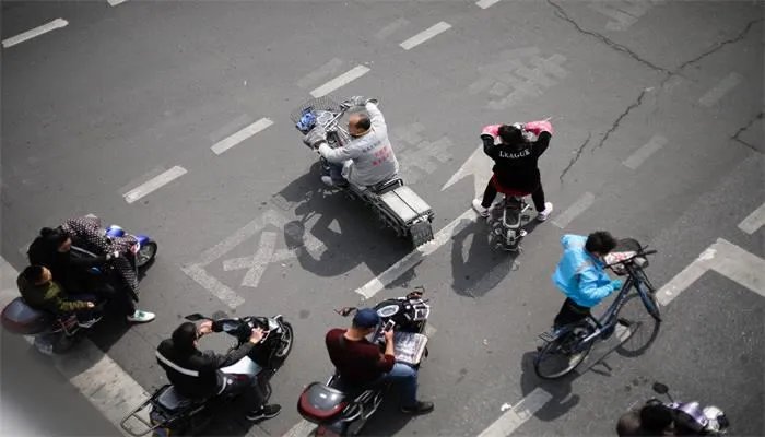 电瓶车正常充电几小时 电瓶车正常充电是多久