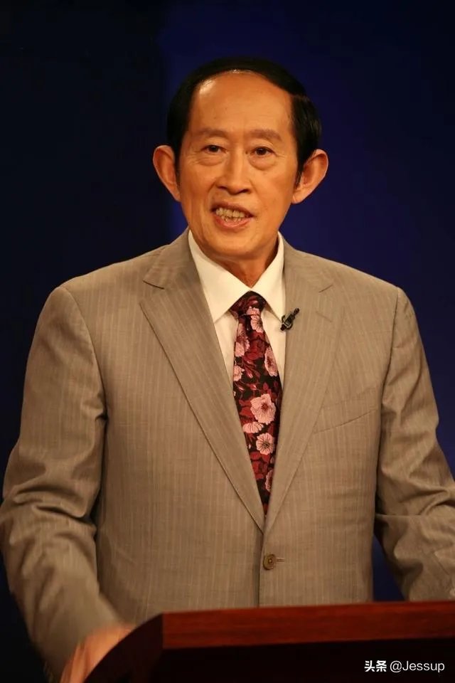《百家讲坛》中。大家认为谁讲的比较好?