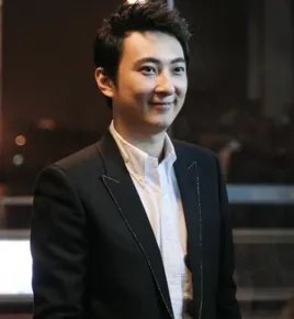 王思聪30岁生日轰趴将至,王思聪除了有钱,还有别的吗?