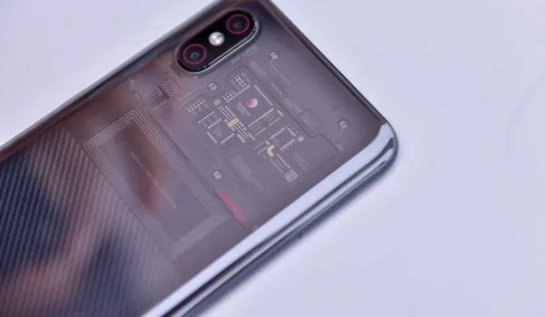 小米8se和小米8哪个好?有哪些区别?