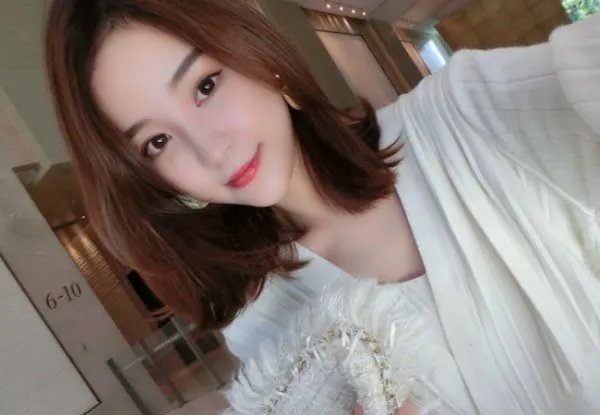同样是王思聪的前女友,雪梨是凭借什么自创品牌,身价过亿成为豪门网红?