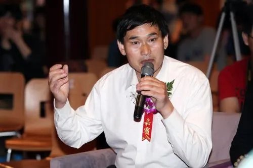 网上公开明星捐款名单数额后,为何网友纷纷为朱之文叫惨?